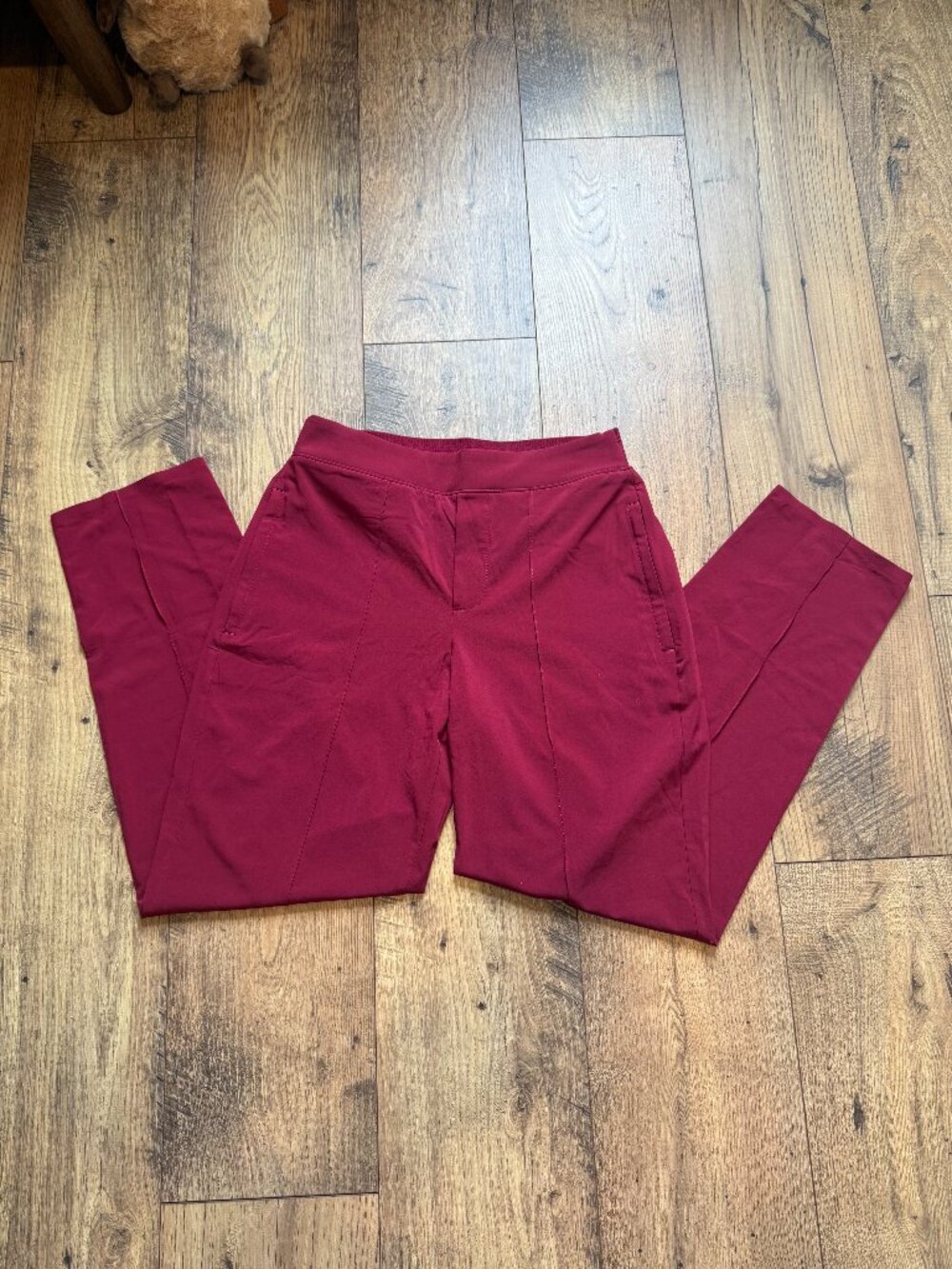 Burgundy Pull-On Slim-Leg Dress Pants with Pockets